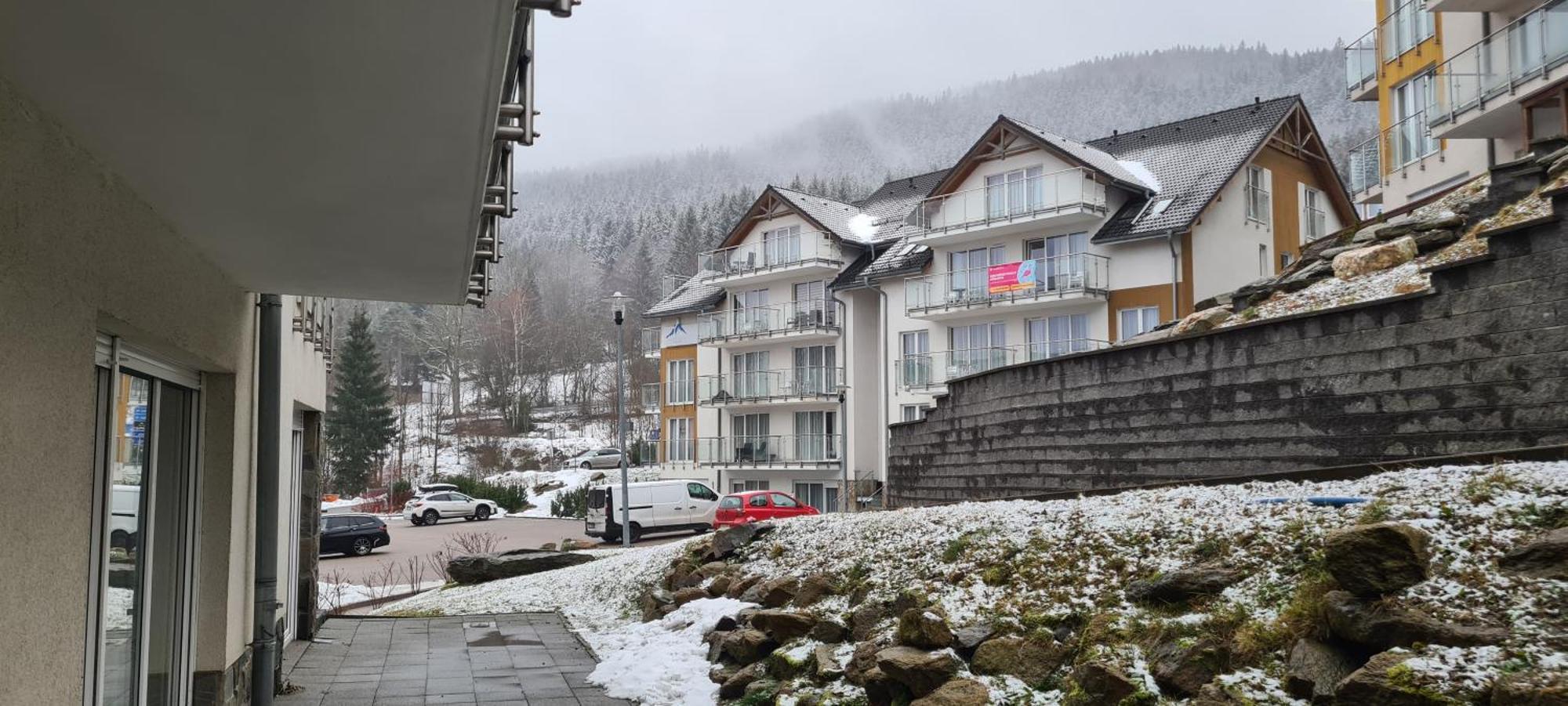 Apartamenty Czarna Gora Is 8 سيينا المظهر الخارجي الصورة